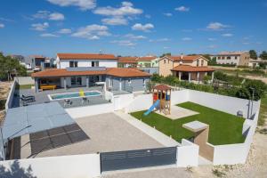 Bazén v ubytovaní Villa Casa Mara alebo v jeho blízkosti