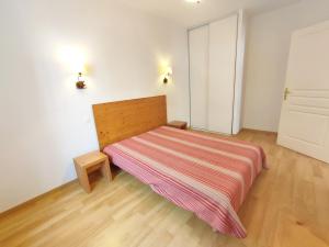 Posteľ alebo postele v izbe v ubytovaní Zénitude, T3, centre Luchon, wifi, casier à skis, ascenseur, 6 personnes