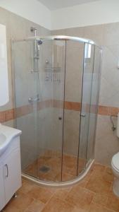 Kúpeľňa v ubytovaní Room in Rovinj with sea view, balcony, air conditioning, W-LAN 81-3
