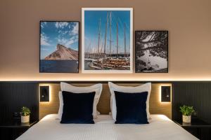 Llit o llits en una habitació de Hôtel Villa M Marseille