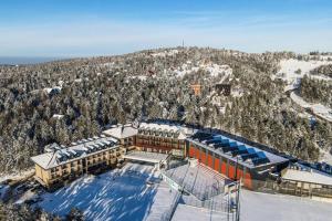 Hotel Crni Vrh tokom zime