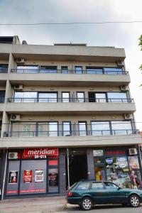 Το κτήριο όπου στεγάζεται  το διαμέρισμα