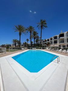 Bazén v ubytování San Agustin apartments , close to the BEACH, with pool! nebo v jeho okolí