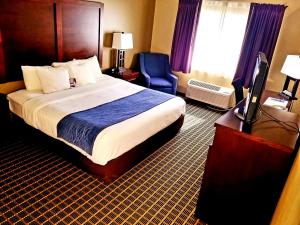 Postel nebo postele na pokoji v ubytování Comfort Inn Fort Collins North