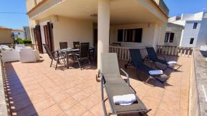 A balcony or terrace at ES GANXO HOUSE PORTO CRISTO