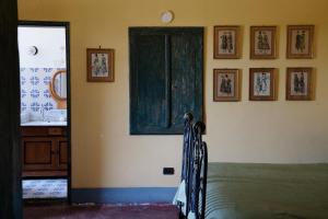 ヴィーコ・エクエンセにあるRelais Villa Giussoのベッド1台付きの部屋