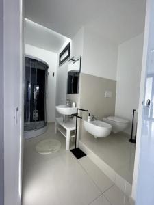 A bathroom at Loft Terracina