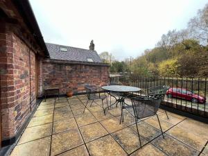 Μπαλκόνι ή βεράντα στο Tranquil Home in Jackfield