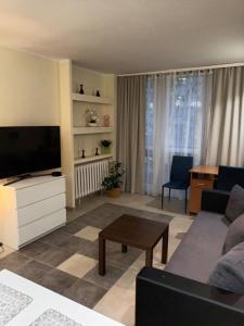 Apartament Pereca 2 tesisinde bir oturma alanı