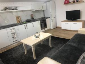 Flat Elbasan city center 4 - Image 10