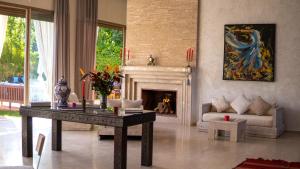 Posezení v ubytování Riad villa saphir & SPA