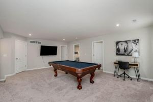 Billiards table sa 950 Southline Newly Built Home in Lebanon 4 BDR 2 5 Bath