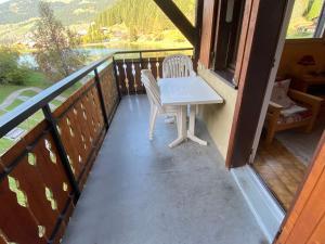 Zdjęcie z galerii obiektu Appartement Châtel 2 chambres + coin nuit, proche des télésièges et navettes, garage privatif - FR-1-693-10 w mieście Châtel