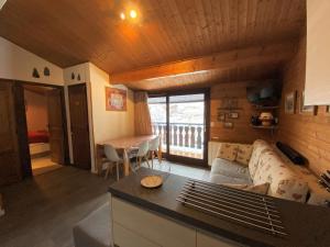 Fotografia z galérie ubytovania Appartement chaleureux près du domaine skiable du Linga, Multi Pass été à 3€/jour/personne - FR-1-693-18 v destinácii Châtel