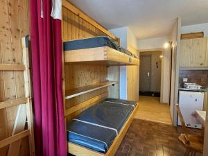Kuchyňa alebo kuchynka v ubytovaní Studio spacieux près du centre de Châtel - Multi Pass à 3€/jour/personne! - FR-1-693-67