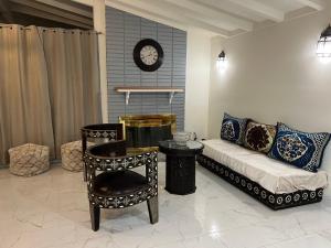 Galeriebild der Unterkunft Moroccan style home with swimming pool in Los Angeles