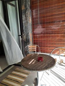 Φωτογραφία από το άλμπουμ του 16, West Terrace στο Flic-en-Flac