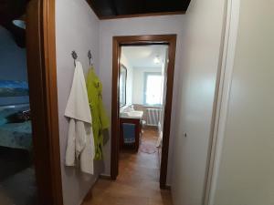 A bathroom at Rifugio Nel Bosco