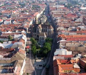 Nespecifikovaný výhled na destinaci Košice nebo výhled na město při pohledu z hotelu
