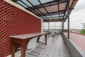 Balkón nebo terasa v ubytování Urbanview Hotel Cantee Halim Perdanakusuma by RedDoorz