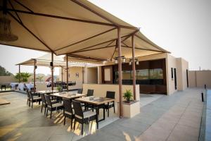 Restaurace v ubytování Enrise by Sayaji Rewa