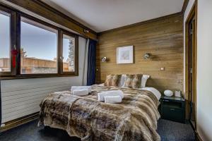 Zdjęcie z galerii obiektu Luxurious Ski-in Ski-out Duplex on Ski Slope w Courchevel +32 zdjęcia