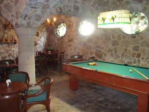 Ein Billardtisch in der Unterkunft Hotel Argento