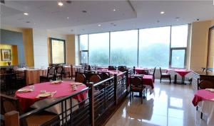 Restaurace v ubytování Taipei International Hotel + 22 fotografií