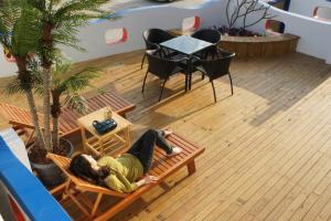 O zonă de relaxare la The Domed Tile B&B