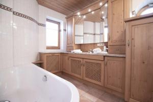 Koupelna v ubytování Hotel-Gasthof Der Wiesengrund + 37 fotografií