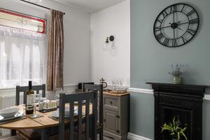 Fotografie z fotogalerie ubytování Meirion Cottage v destinaci Llansantffraid Glan Conwy