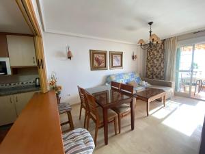 Posezení v ubytování Panoramic Penthouse