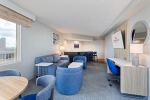 Posezení v ubytování Crowne Plaza Melbourne-Oceanfront by IHG