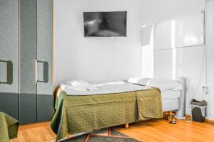 Postel nebo postele na pokoji v ubytování Joyful 2BR Shared Apt Near Millenium Tower & Danube River