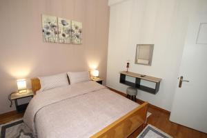 Posteľ alebo postele v izbe v ubytovaní Bratis House Athens