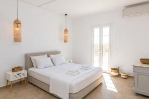 Postel nebo postele na pokoji v ubytování Pi Villa - SeaView & Entire 3BDRM villa