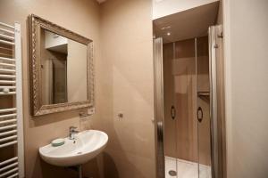 A bathroom at I Bannisti Még 17 kép