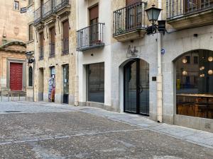 Kép Apartamento Centro Histórico junto a Casa de las Conchas - PARKING GRATIS szállásáról Salamancában a galériában