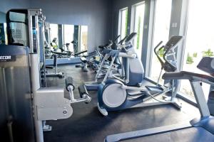 Fitness centrum a/nebo fitness zařízení v ubytování Estudio 1A sobre hermosa playa, excelente opción