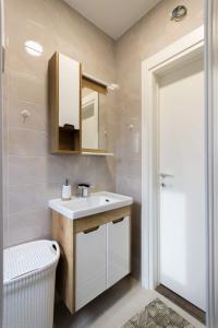 A bathroom at Modessa