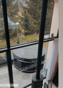 Balkón alebo terasa v ubytovaní Czarne Domki