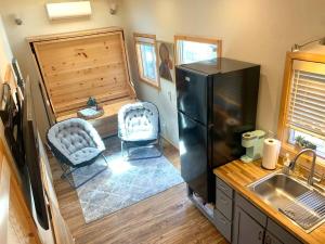 Φωτογραφία από το άλμπουμ του Sunshine Tiny Studio and Loft Close to Downtown σε Σαν Λούις Ομπίσπο +17 φωτογραφίες