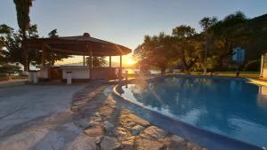 Bazén v ubytování Hotel Bahia Atitlan nebo v jeho okolí