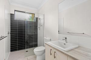 Bagno di Western Gateway Motel and Apartments