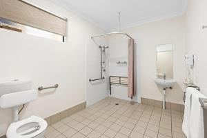 Bagno di Western Gateway Motel and Apartments
