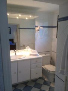 Maison d'hôtes Escale d'Azur tesisinde bir banyo