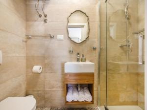 Ein Badezimmer in der Unterkunft Villa Beauty Luxury Vodice