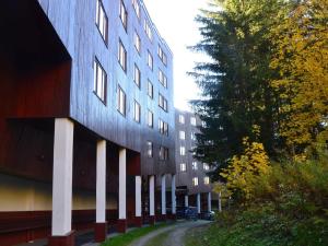 Budynek, w którym mieści się apartament