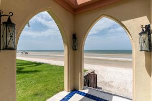 Afbeelding uit fotogalerij van MoroccanStyle 4guest Beachfront by น้องมังคุด in Hua Hin