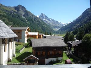 Gallery image of Hôtel - Restaurant Le Trift in Zinal